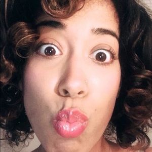 Meet your Posher, Noel